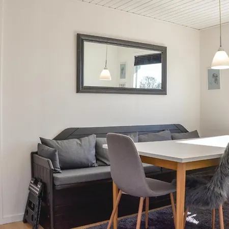 Two-bedroom In Hyllinge Nyaraló Kirke-Hyllinge