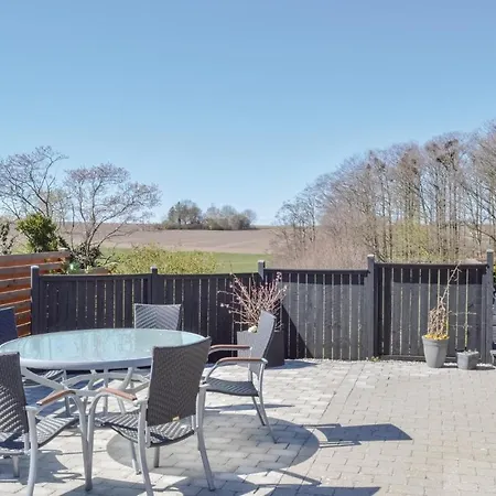 Two-bedroom In Hyllinge Kirke-Hyllinge