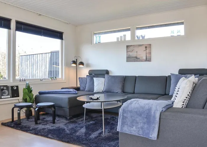 Two-bedroom In Hyllinge * Kirke-Hyllinge